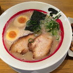 濃厚煮干とんこつラーメン 石田てっぺい - 石田ラーメン煮卵入り