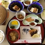 松栄第二別館 - 「朝食のセット」です。