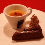 アルコバレーノ - デザートは「クレームブリュレ」と「ガトーショコラ」です。