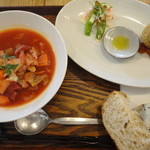 コミュニティレストラン コラボ食堂 - ボルシチとライスコロッケ