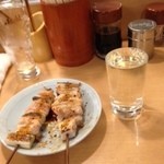 渋谷 森本 - ネギマとナンコツ、コップ酒