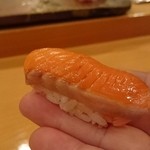 鮨 いとう - 鮭児。リフト(^-^)/