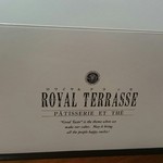 ROYAL TERRASSE - 箱