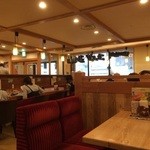 コメダ珈琲店 - ソファーのお席でゆったり