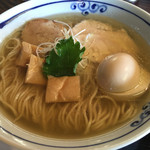 桜木製麺所 - 2015年11月。鶏塩中華680円＋煮卵100円。