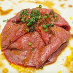 よろにく - お肉の炙りサラダ