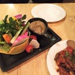 トレ ブルー - 野菜のバーニャカウダとラタトゥイユ