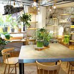 フードスケープ - 2階席。ここはホントにパン屋さんでしょうか！？(^∀^)ノ