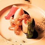 フェリア　トウキョウ - 野菜を詰めたヤリイカ　イカスミのソース