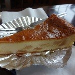 喫茶ハイマート - 自家製ベイグドチーズケーキ