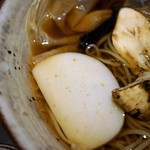 つきじ 文化人 - 松茸おかめ　松茸と蒲鉾ＵＰ