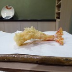 秋田 てんぷら みかわ - 九州のエビ・・。