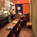 揚鶏屋　伊予 - 店内