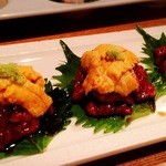 魚竹 渋谷桜丘町 - 馬ユッケうにのせ