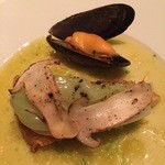 ラ・ブランシュ - うろここんがり焼きとキャベツソース