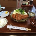 ほしのとんかつ - ロースカツ定食（１５０ｇ）半ライスだったので少し安くして頂きましたがお値段忘れましたぁ（苦笑）　