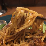 豚のらーめん 弐番手 - 2015年10月
      ８周年記念限定麺
      トマト角煮まぜそば