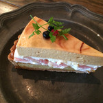 ハングカフェ - 2015.8.16  桃のケーキ