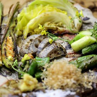 全国各地から旬をお届け！こだわり野菜のメニュー目白押し！