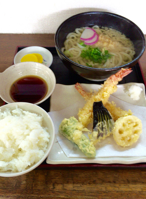おかめ 三原 うどん 食べログ おかめ 三原 うどん 食べログ
