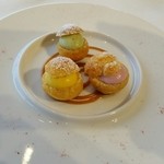 メリメランジュ - プチ・シュー かぼちゃ、抹茶、赤桃。