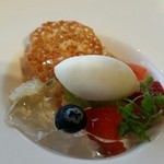 メリメランジュ - 娘のフローズンヨーグルト ミネラルゼリーとフルーツ添え。