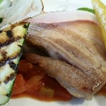 メリメランジュ - 桜山豚の下にペピラード。