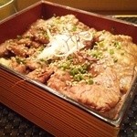 和牛切り落とし重1500円