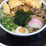 いわ屋 - スペシャルうどん 890円