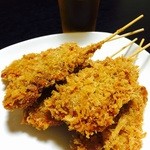 肉の本神戸屋 - 牛串カツ90円