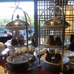 ザ・ロビーラウンジ - 2015年11月　スコーンは蓋付きで登場。