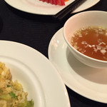 スーツァン・レストラン陳 渋谷店 - 炒飯(¥2139)、焼豚(¥2970)