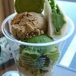 ななや 藤枝店 - パフェ(500円) ほうじ茶とNo.③