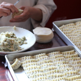 [Homemade] Authentic fancy-made Gyoza / Dumpling that was even featured in magazines