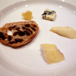 Le Caneton - チーズの軽い盛り合わせ