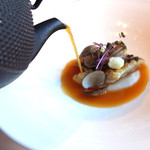 レストラン ヴァリエ - アイナメのポワレ　ブイヤベースのスープ