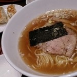 東京ラーメン天 羽田空港店 - そういえば量も少な目かなぁ