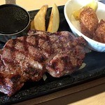 ステーキガスト 川崎野川店  - 熟成赤身ログステーキ150ｇとカキフライ