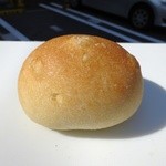 Maruho Bakery - クリームあんパン