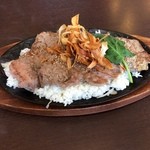 俺のステーキジョー - これが俺のステーキ丼 200g、1,290円(税抜)