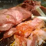 闇市 - おすすめのＹセットは2,980円！