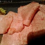 闇市 - タン刺しも美味い！