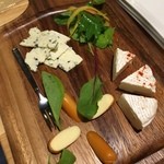 かなやキッチン - チーズ盛り合わせ