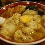 広州市場 - ワンタン麺（醤油）