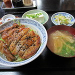 日の出食堂 - トンテキ丼  650円