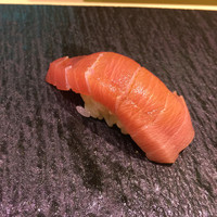 つきじ鈴富 ホテルニューオータニ店 - 口に入れるととろける旨味。この店で絶対に食べるべき握り。絶品！！