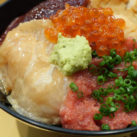 鮨 からく - 特選丼