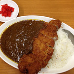 厚切りカツカレー
          850円(土日祝日価格)