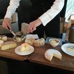 ベージュ アラン・デュカス 東京 - 