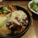 ビストロISOMARU - トマトチーズハンバーグ